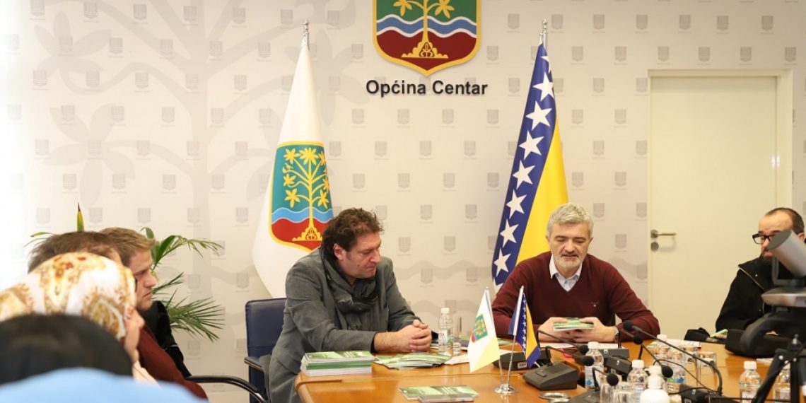 Prof. dr. Dino Mujkić u Općini Centar prezentirao projekat i knjigu/vodič „ORIENT“